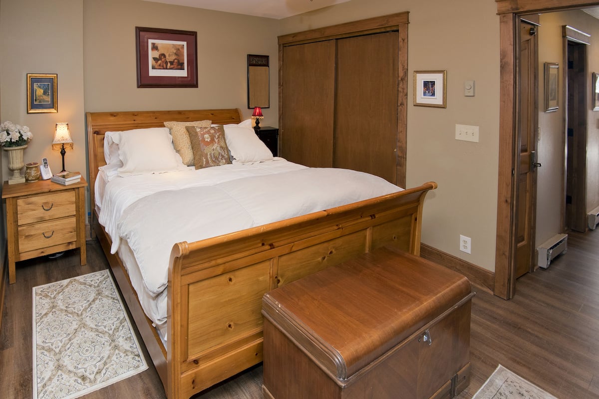Condo, 2 Bedrooms | Individually decorated, individually furnished, laptop workspace