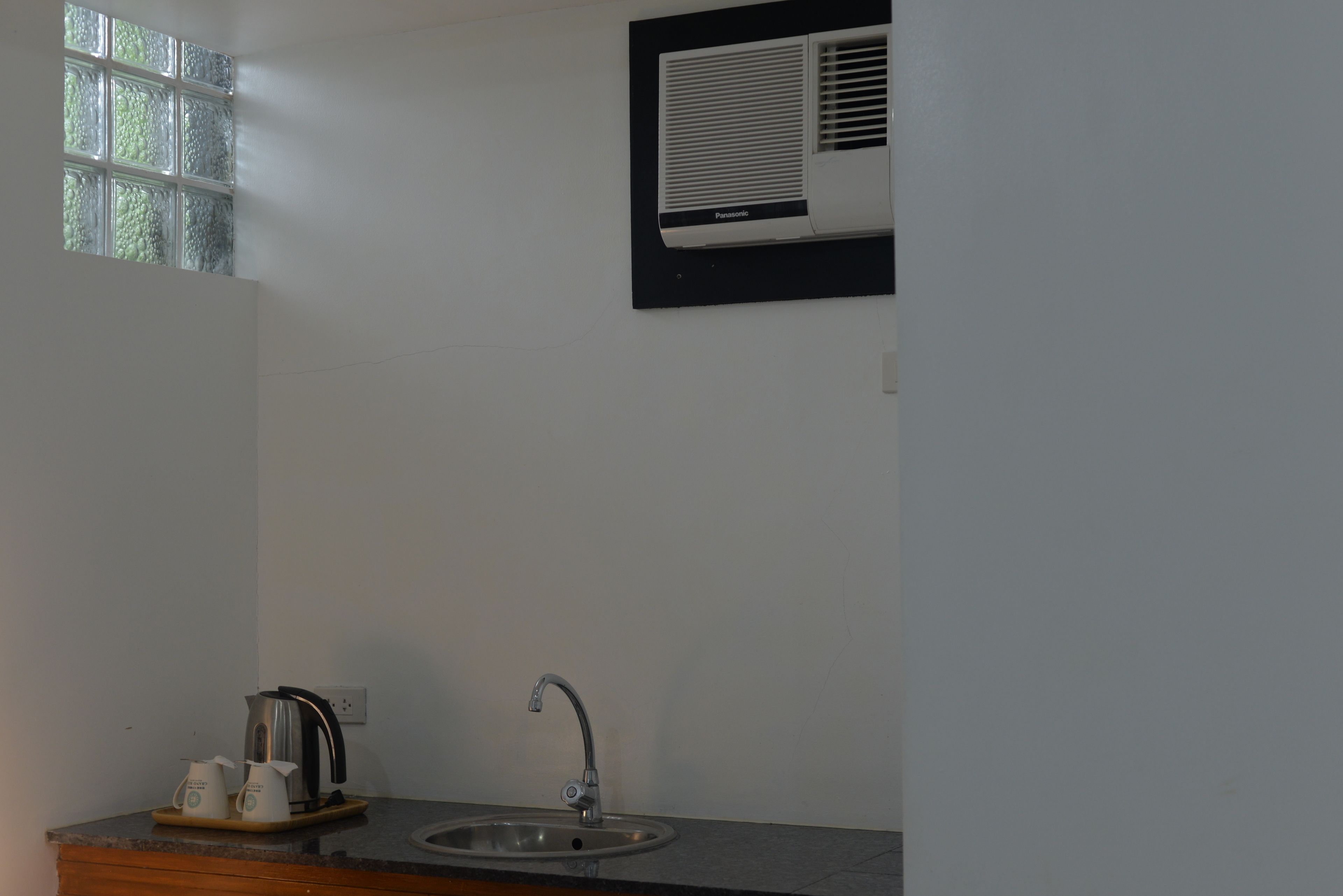 Photo - Grand Blue Beach Hotel