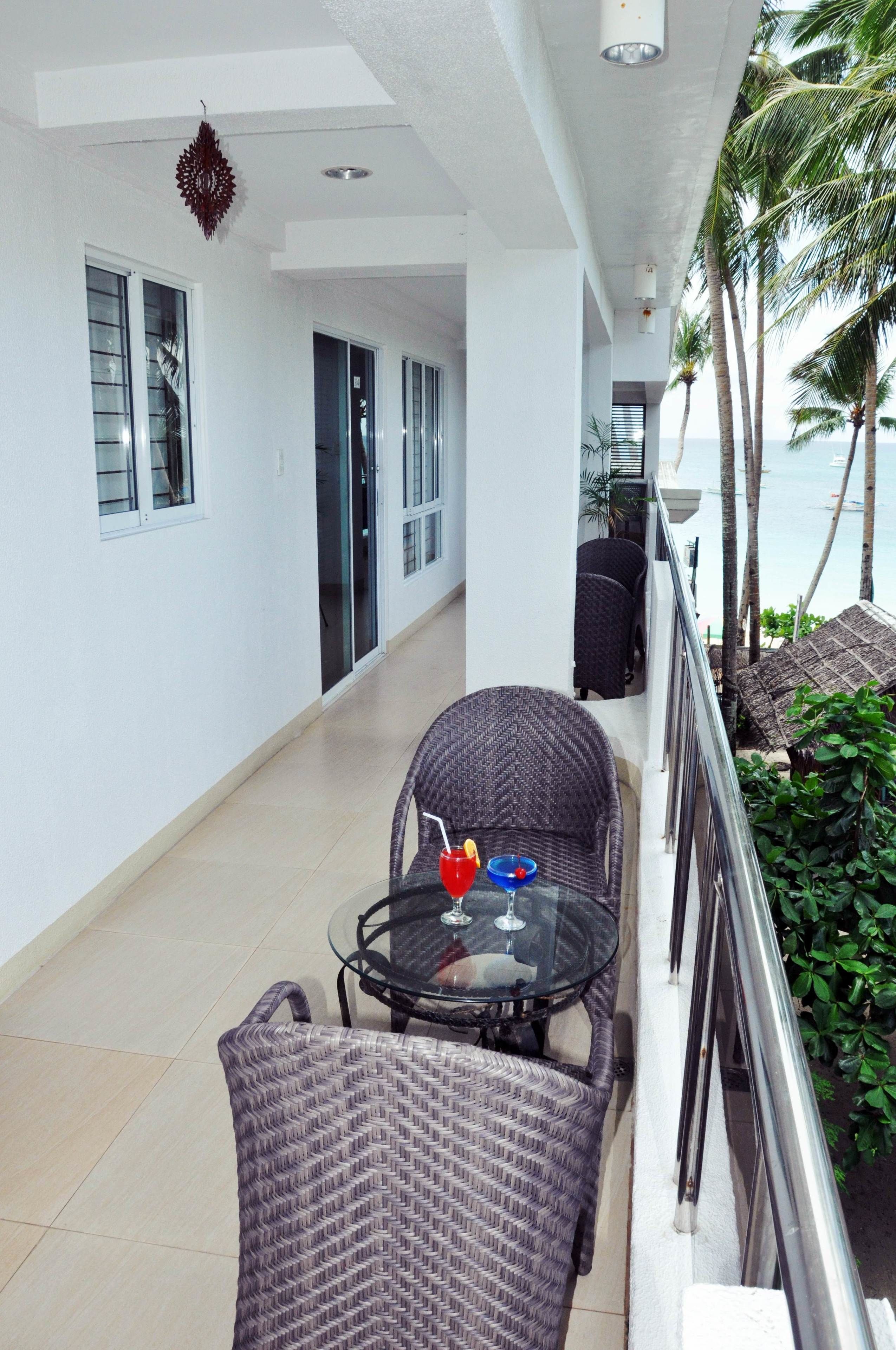 Photo - Grand Blue Beach Hotel