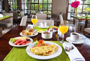 Daily continental breakfast (USD 12.50 per person)