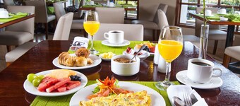 雷纳伊莎贝尔酒店