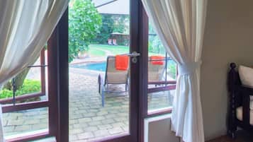 Deluxe Double Room | Garden view