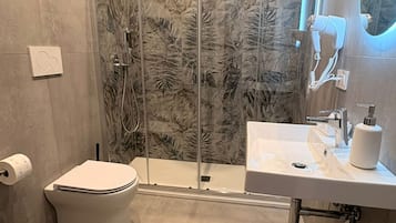 Chambre Standard, salle de bains privée | Salle de bain