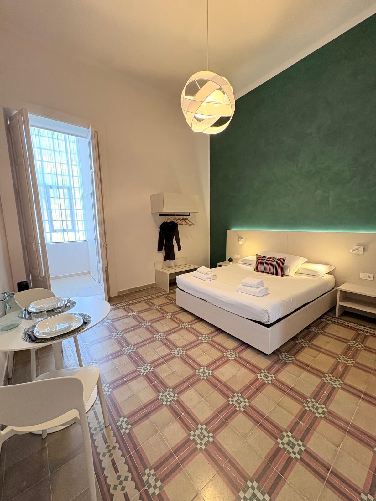 Superior Studio Suite, 1 Double Bed with Sofa bed, Kitchenette | Minibar, desk, free WiFi, bed sheets