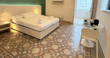 Casa Blanca Rooms&Suites