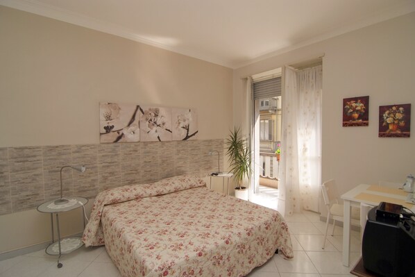 Dobbeltrom | Skrivebord, ekstrasenger (inkludert) og wi-fi (inkludert)