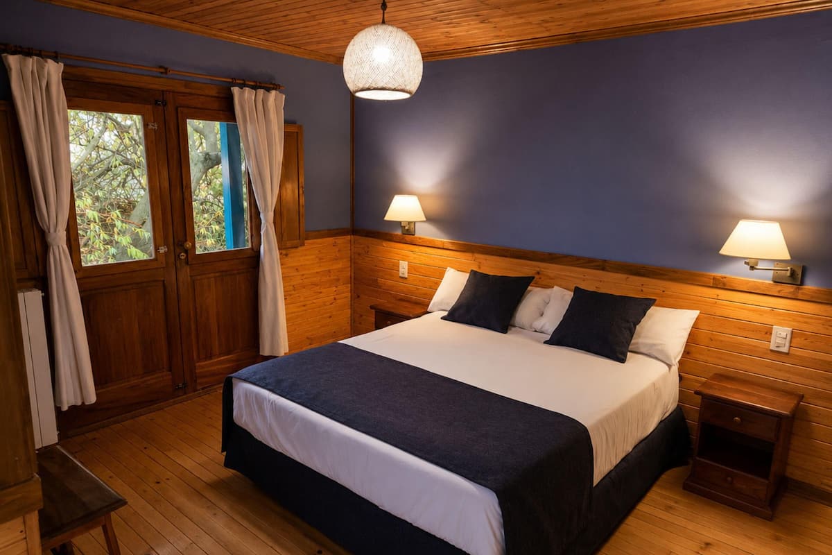 Edredón, wifi gratis y ropa de cama