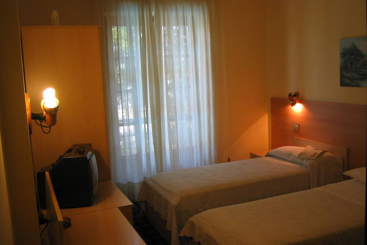 single room | view from room