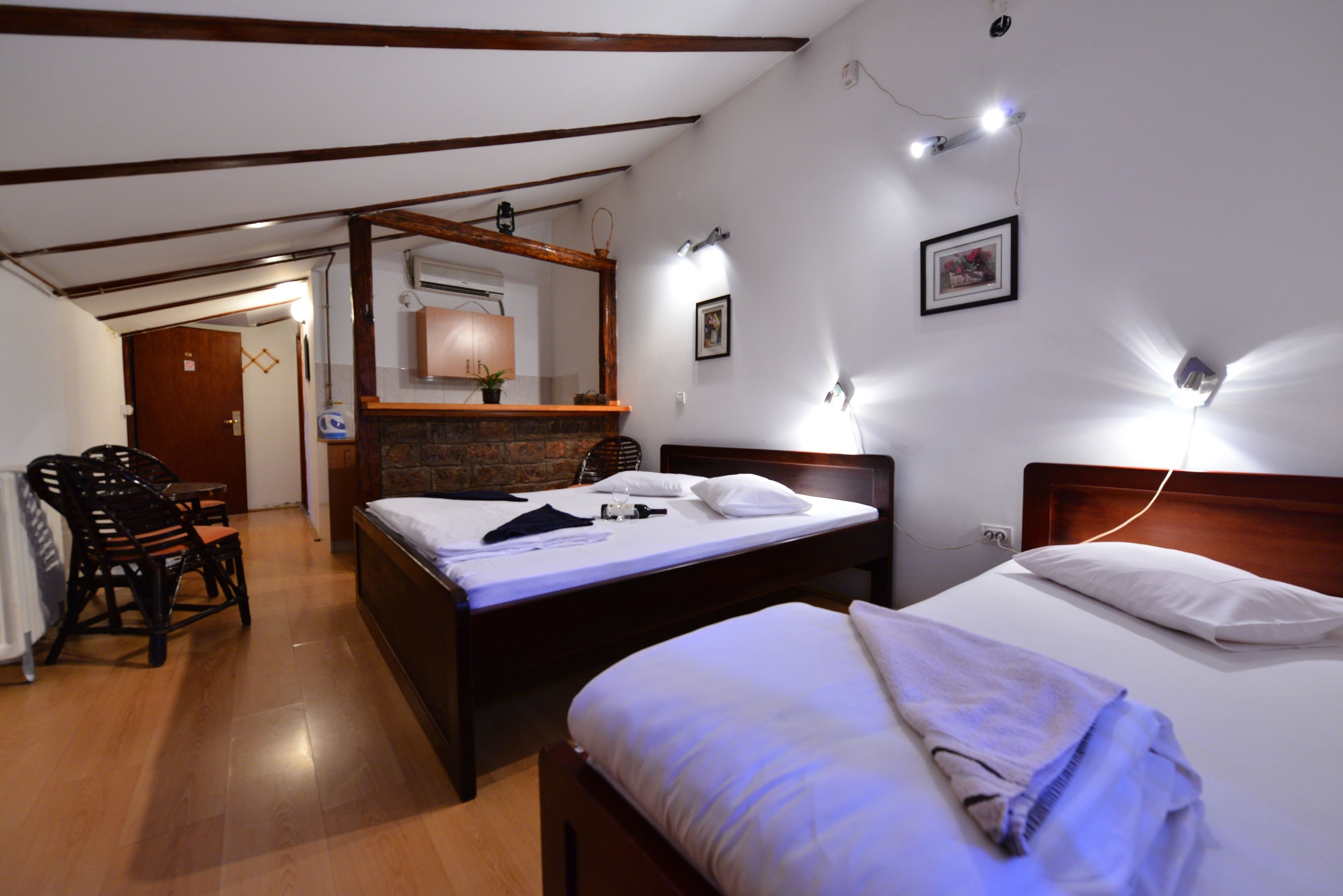 comfort studio suite | 1 bedroom, egyptian cotton sheets, desk, blackout curtains