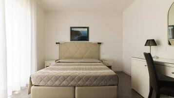 Superior Room, Terrace, Tower | Minibar, in-room safe, desk, free WiFi