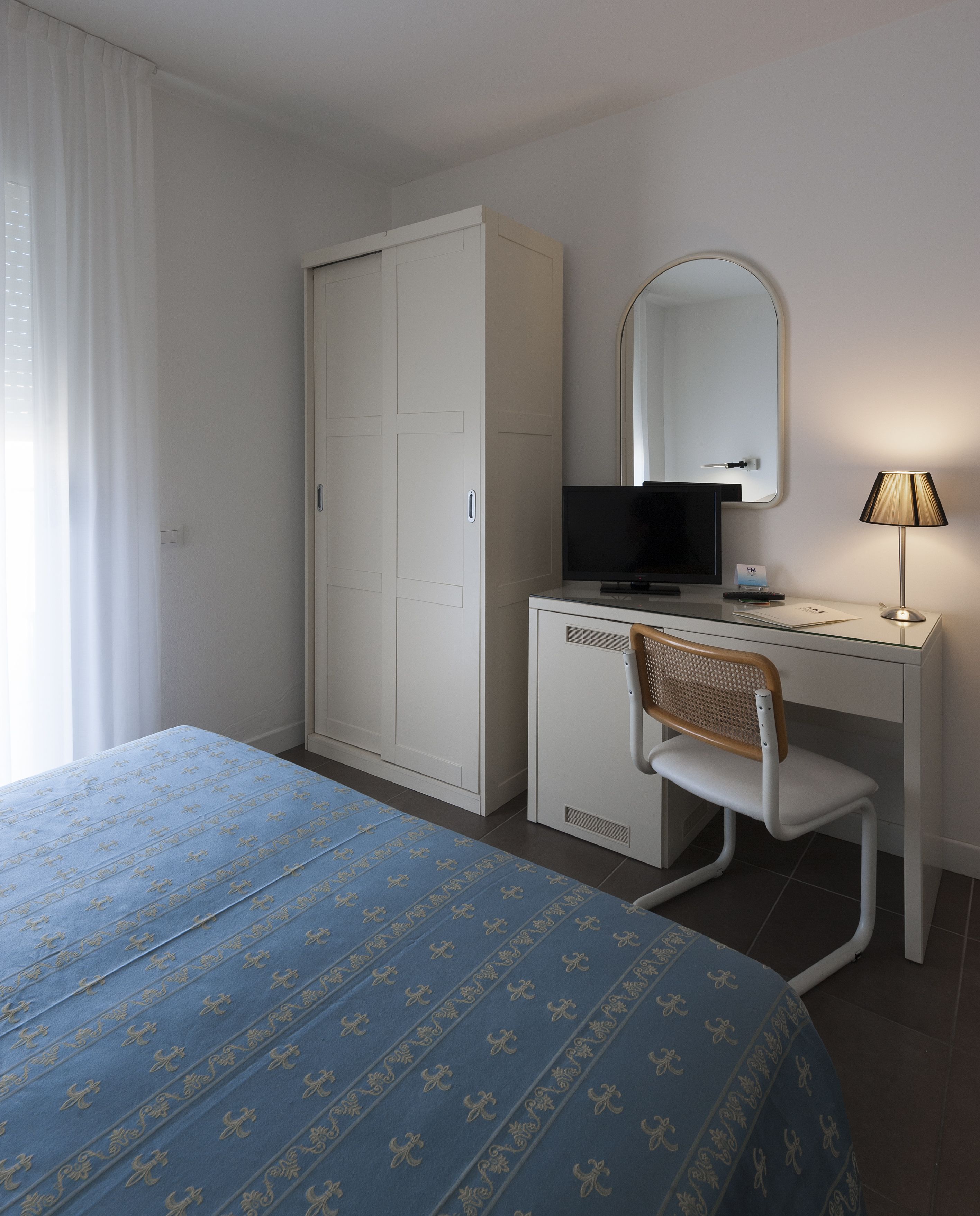 standard double room, terrace | minibar, in-room safe, desk, free wifi