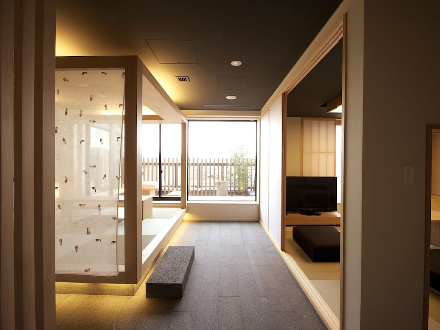 Suite, bijgebouw | Luxe beddengoed, donsdekens, bedden met traagschuimmatrassen