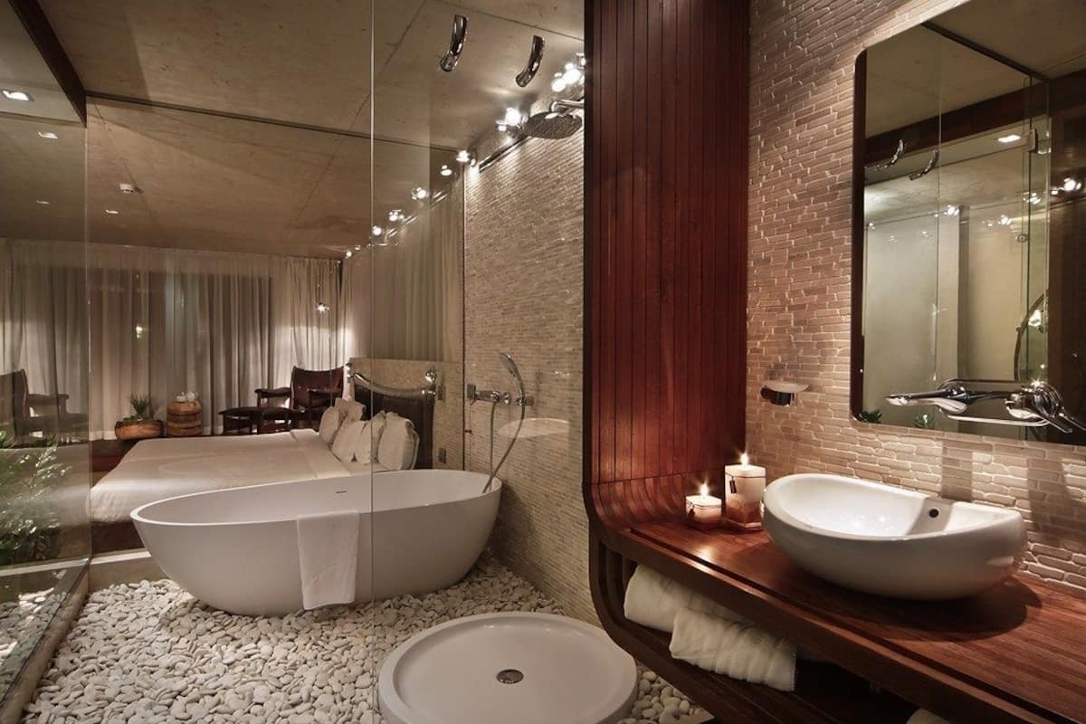 exclusive room | deep-soaking bathtub