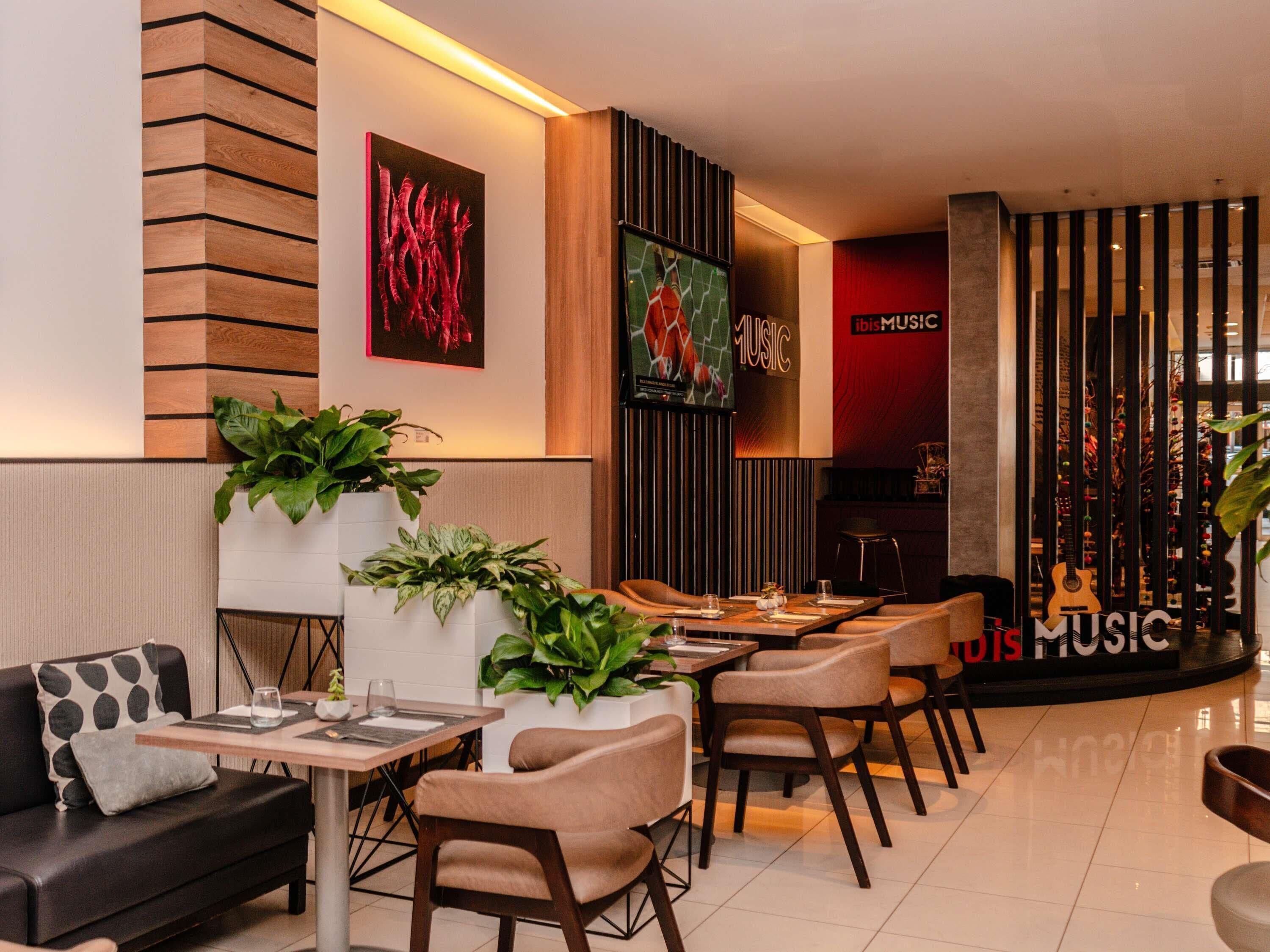 Breakfast, lunch, dinner served; Peruvian cuisine 