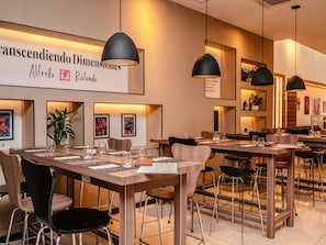 Breakfast, lunch, dinner served; Peruvian cuisine