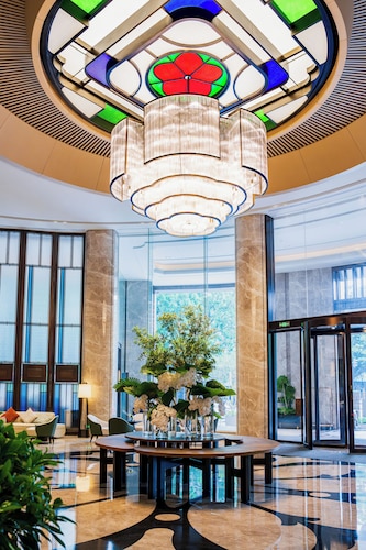Yuexiu Hotel Guangzhou,Curio Collection by Hilton