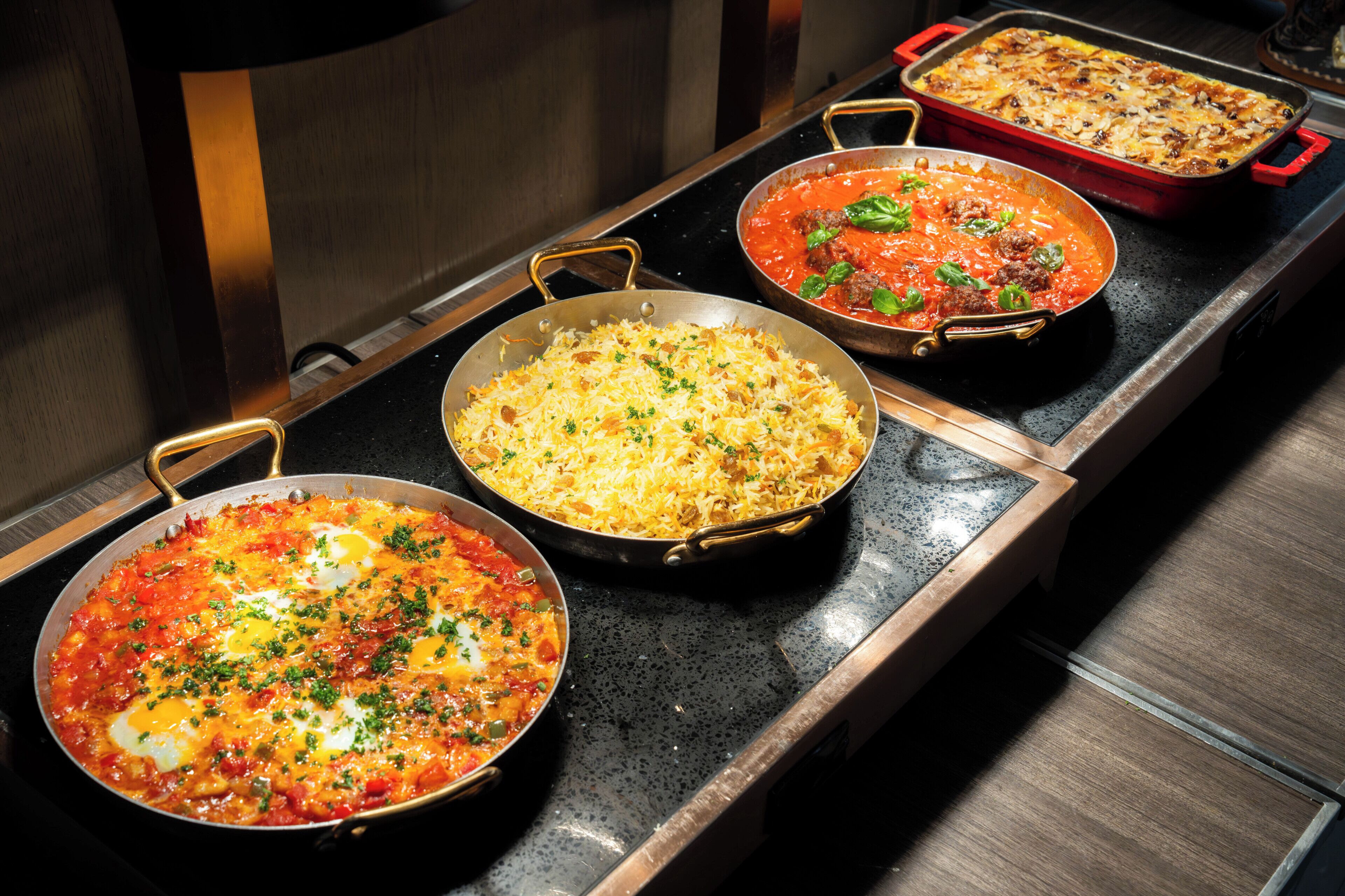 Daily buffet breakfast for a fee