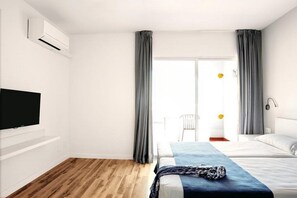 Coffres-forts dans les chambres, bureau, rideaux occultants