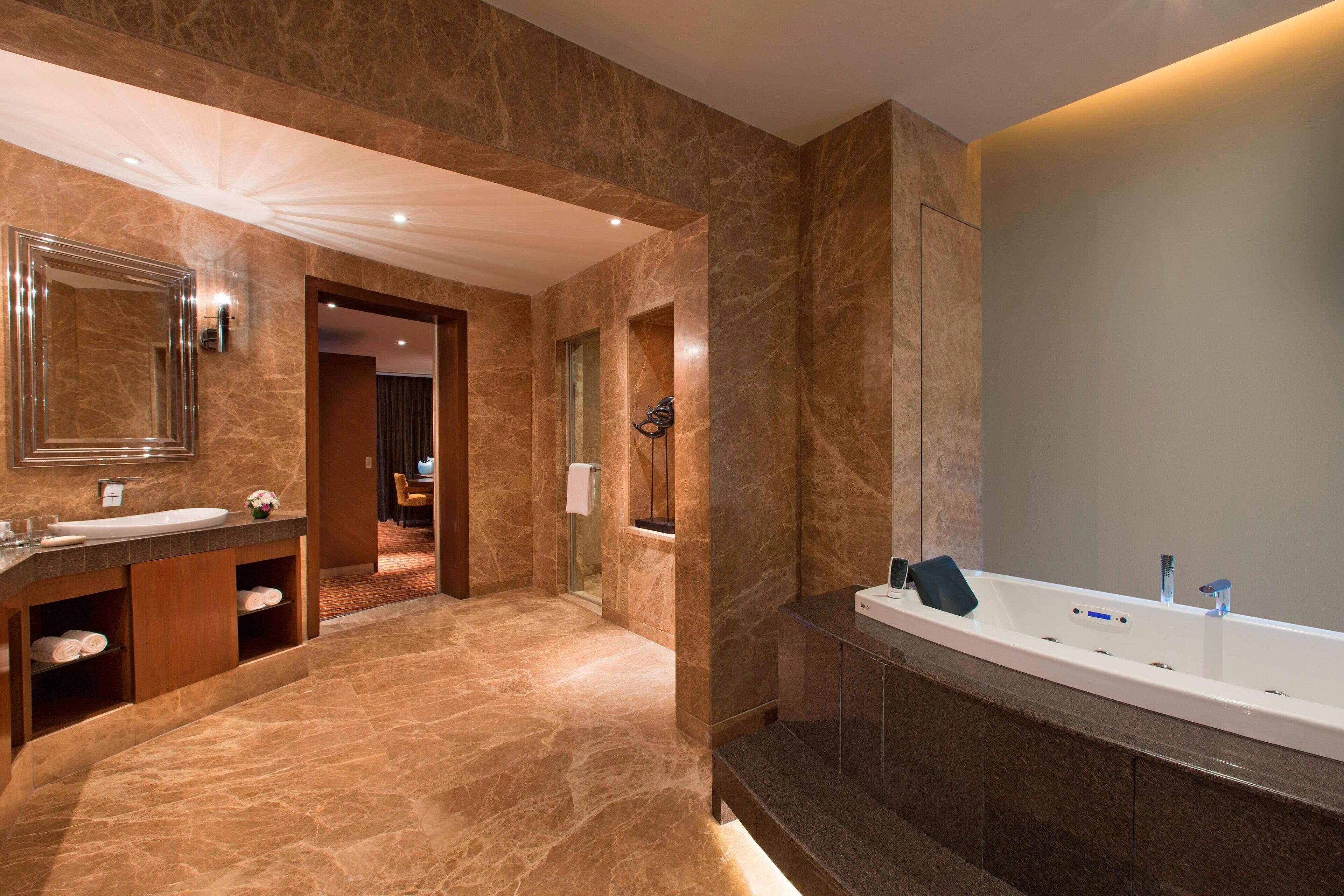 presidential suite, 1 bedroom, non smoking | bathroom | separate bathtub and shower, deep-soaking bathtub, rainfall showerhead