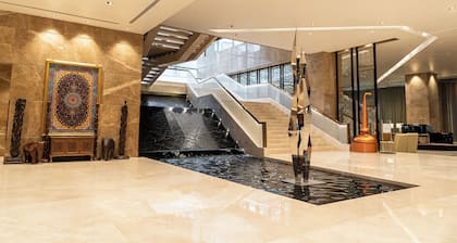 Sheraton Grand Bangalore Hotel at Brigade Gateway