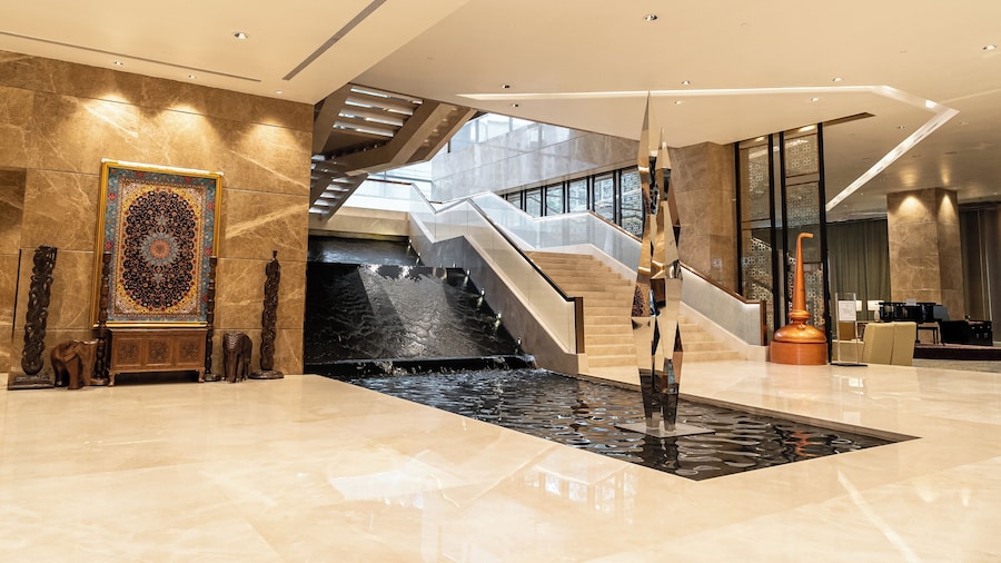 Sheraton Grand Bangalore Hotel at Brigade Gateway