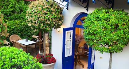 Armata Boutique Hotel