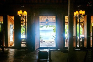 Villa | Luxe beddengoed, een minibar, een kluis op de kamer