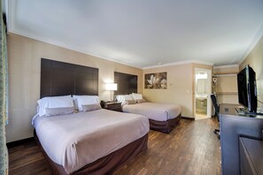 Bureau, espace de travail pour ordinateur portable, rideaux occultants