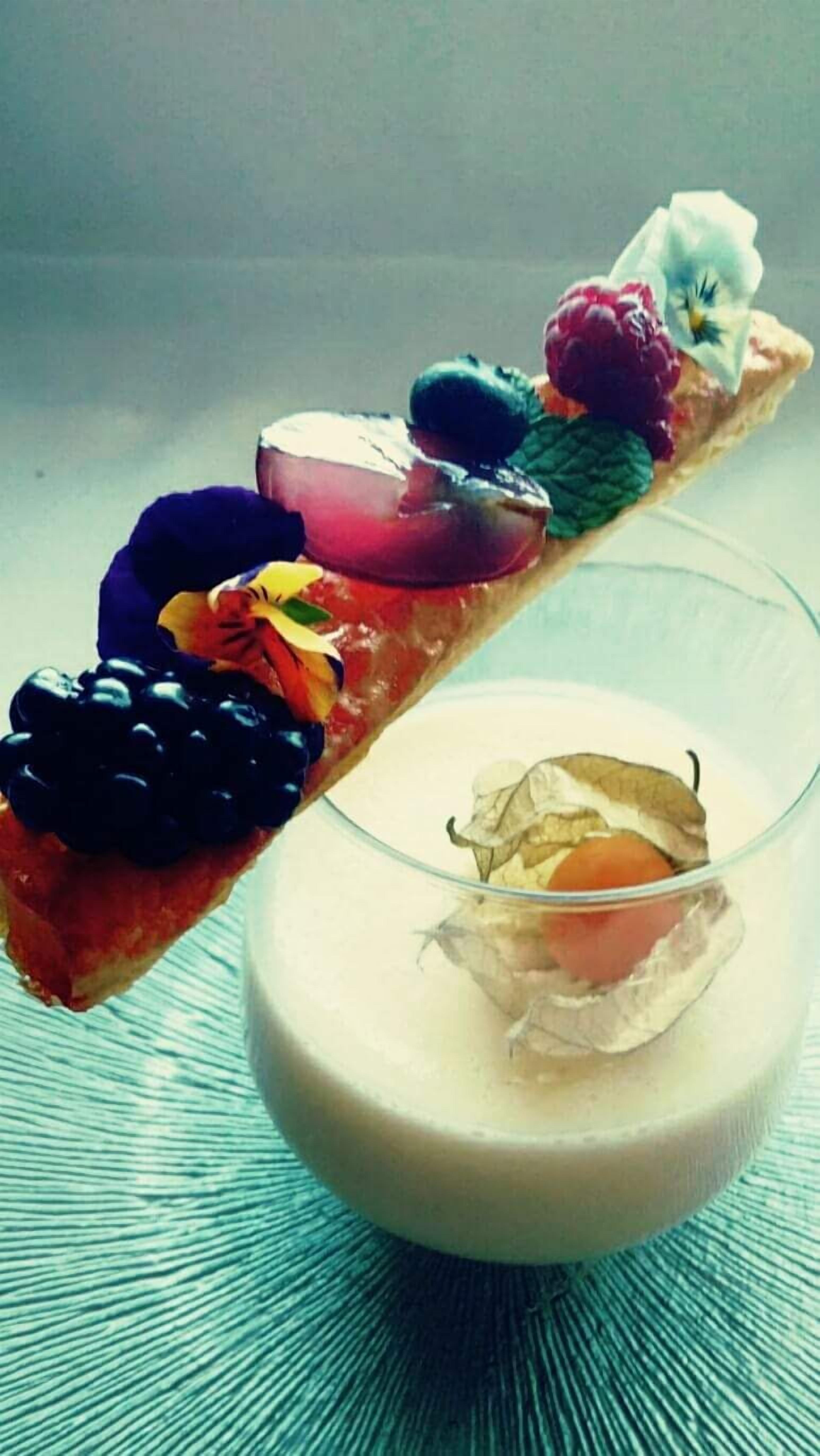 lunch and dinner served