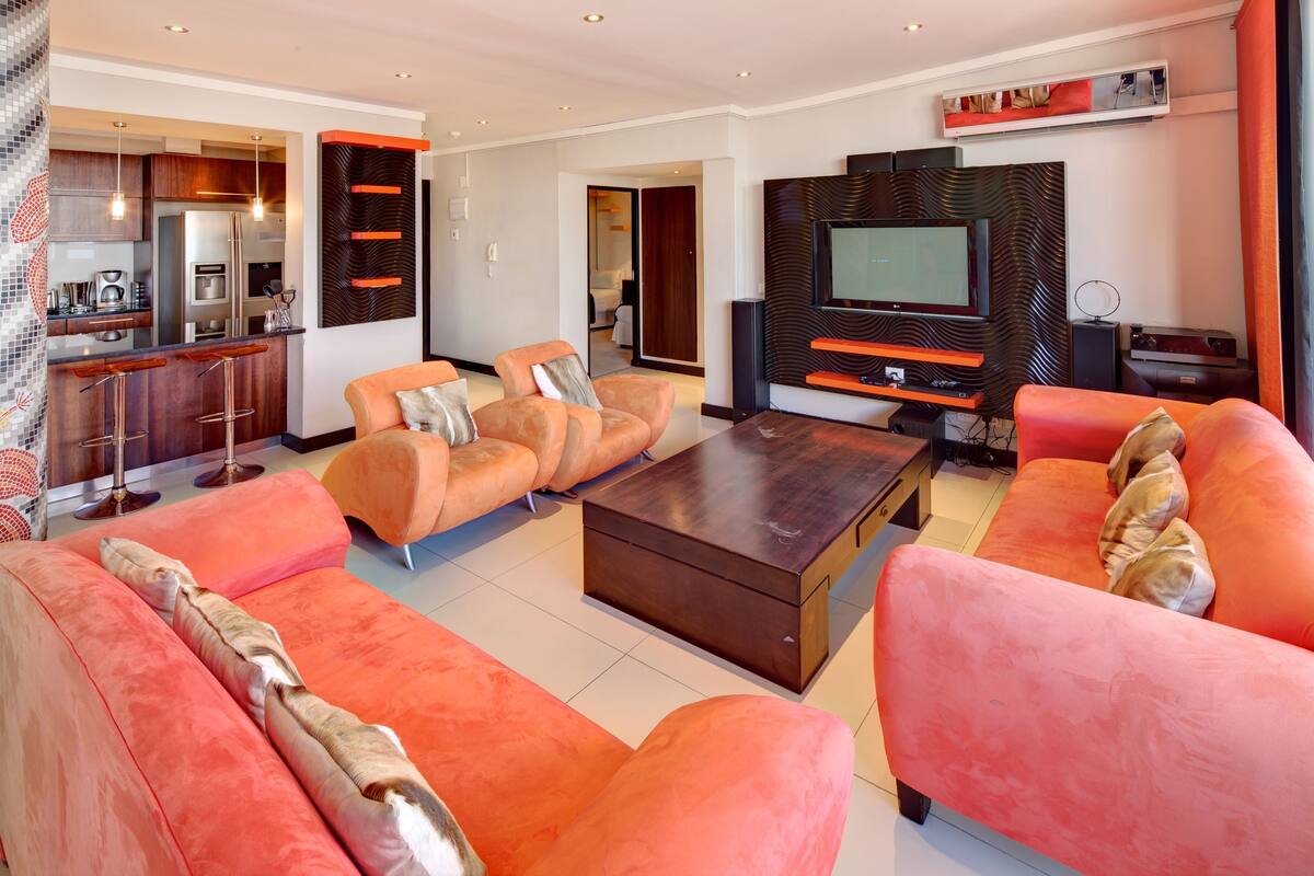 Penthouse, 3 Bedrooms | Living area | 40-inch plasma TV with satellite channels, TV, DVD player