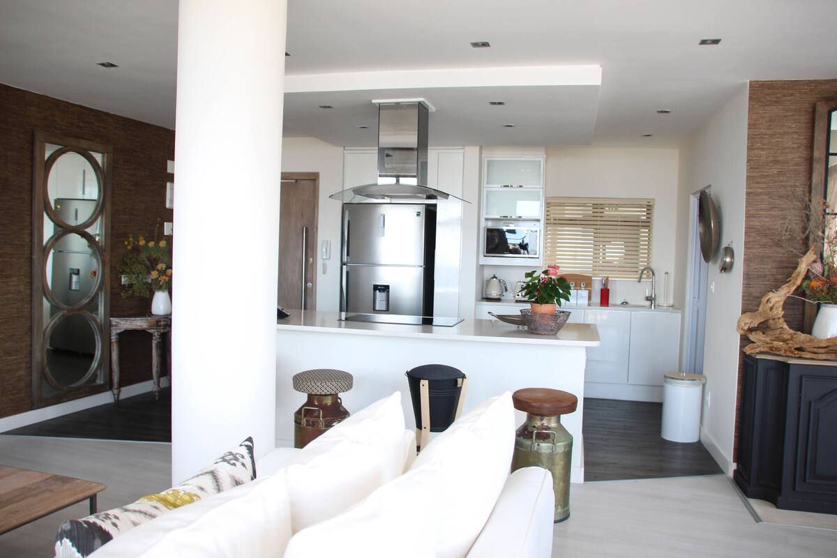 Superior Penthouse, 3 Bedrooms | Living area | 40-inch plasma TV with satellite channels, TV, DVD player