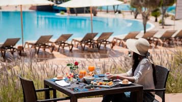 4 Restaurants, Frühstück, Mittagessen, Abendessen, mediterrane Küche