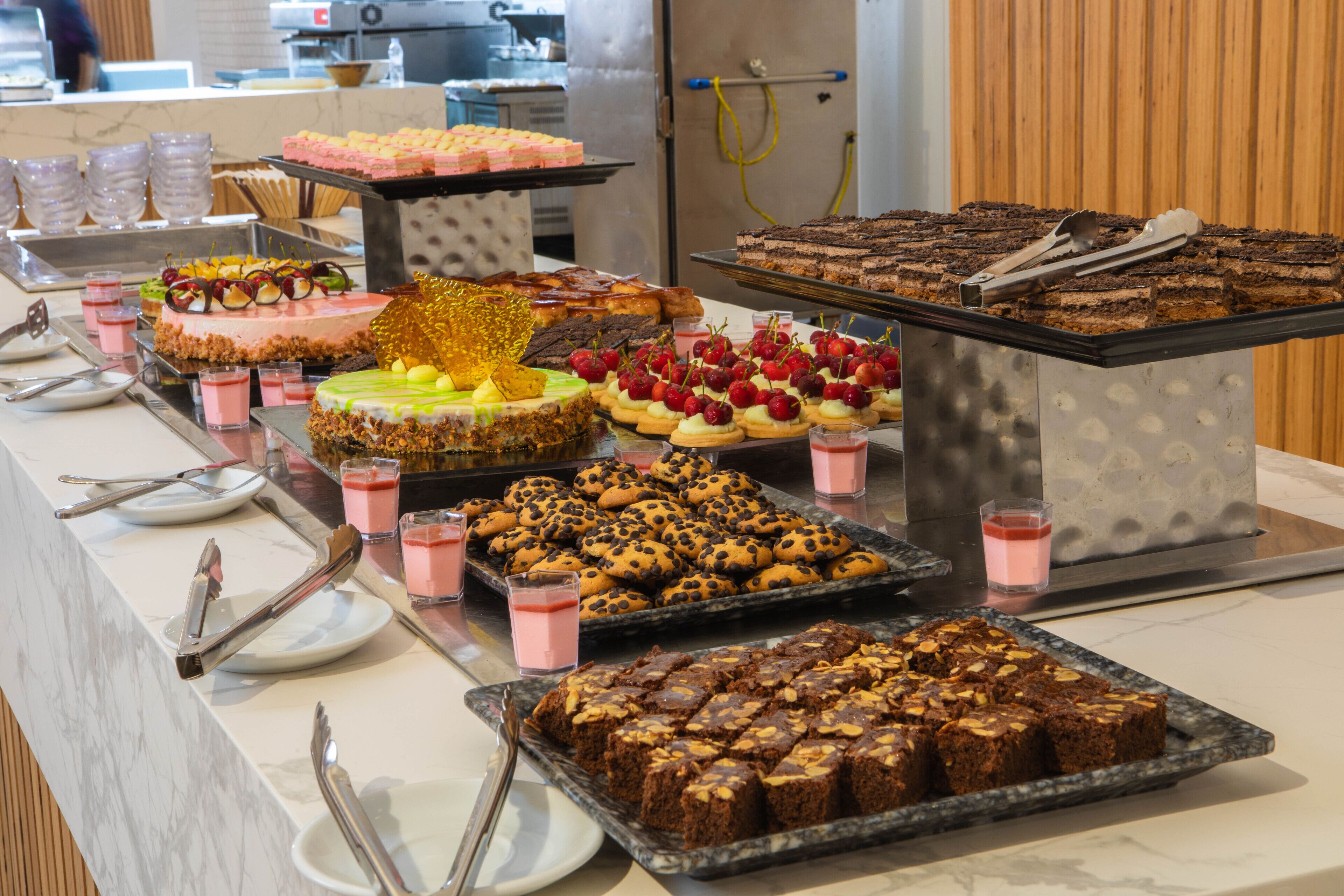 4 Restaurants; Frühstück, Mittagessen und Abendessen werden serviert