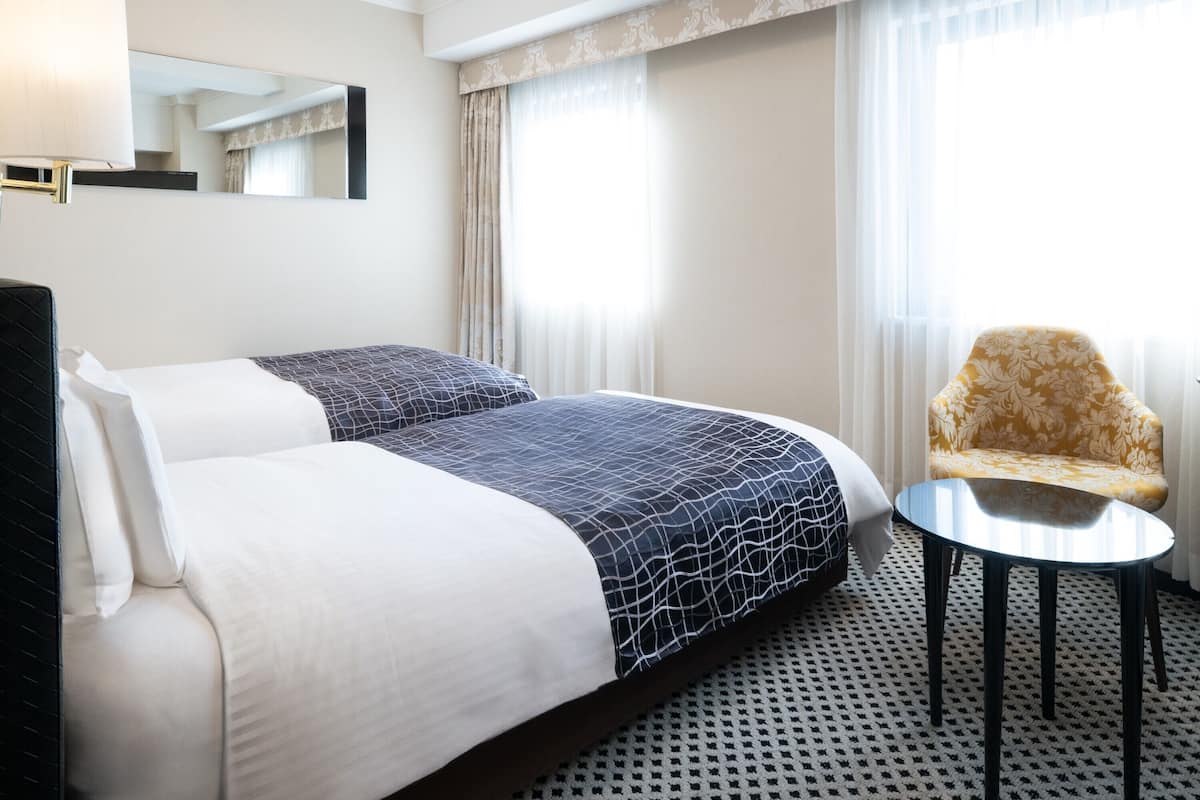 Camera con 2 letti singoli, non fumatori | Biancheria da letto di alta qualità, copriletto in piuma, una scrivania