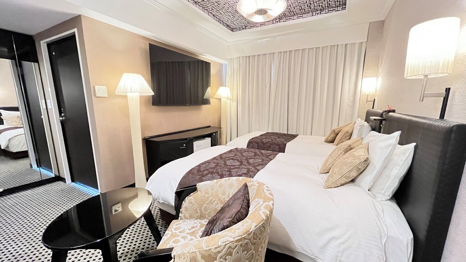 Down comforters, desk, blackout drapes, free WiFi
