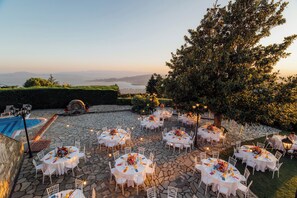 Espace de banquet Ă lâextĂ©rieur