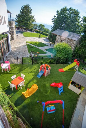 Children's play area - outdoor