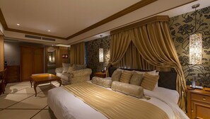 套房, 非吸煙房 (Suite Double) | 高級寢具、羽絨被、獨特裝修、書桌
