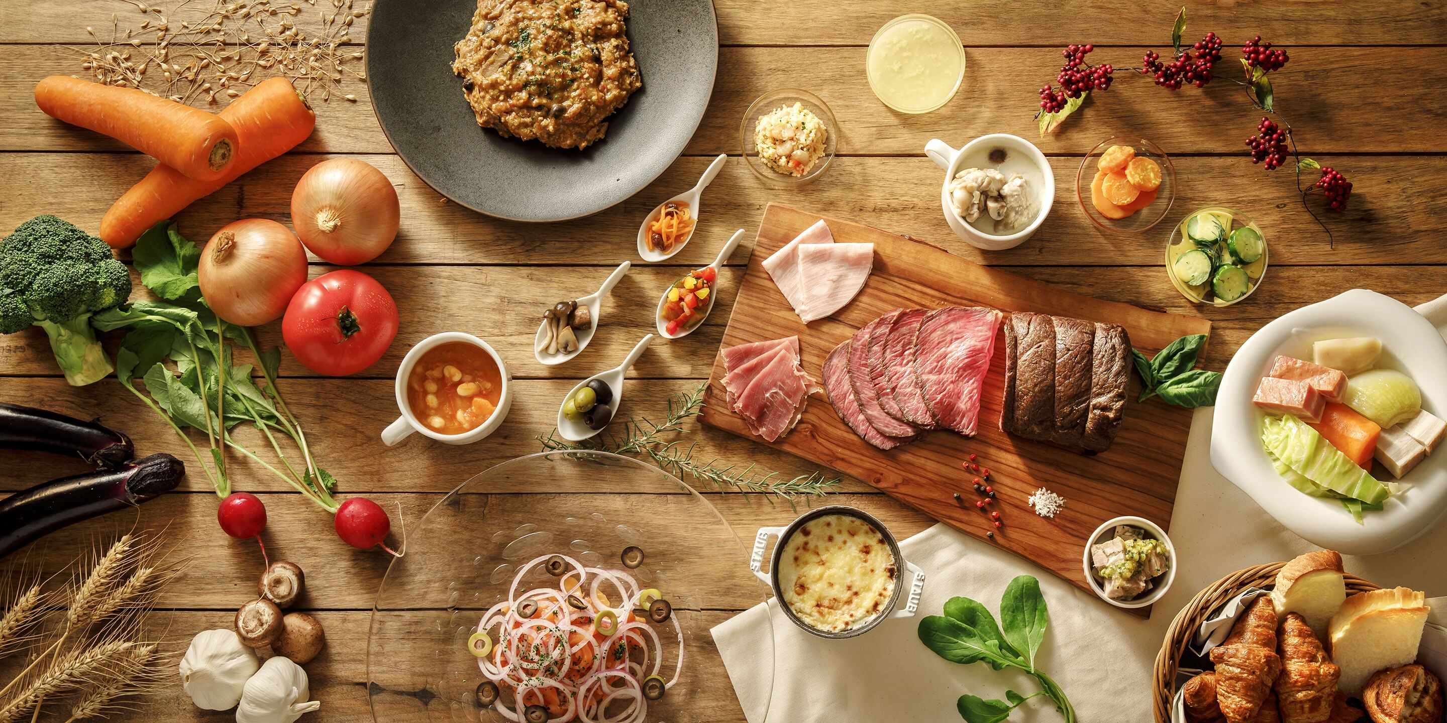 daily buffet breakfast (jpy 3520 per person)