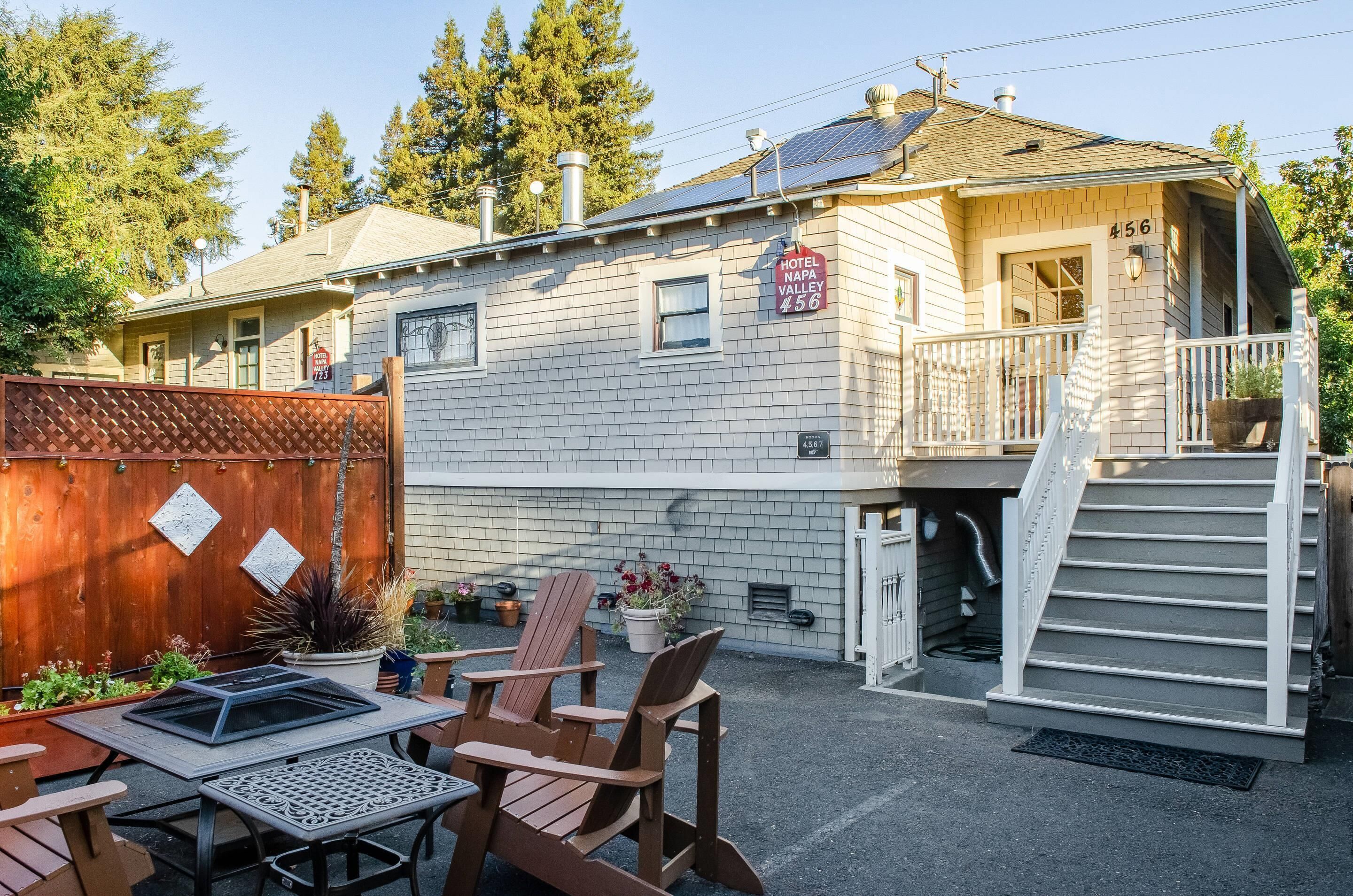 熨斗/熨衫板、免費 Wi-Fi、床單