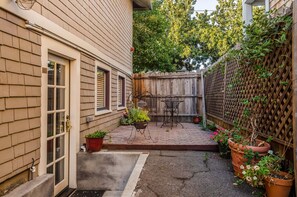 Fer et planche à repasser, accès au Wi-Fi (inclus), literie fournie