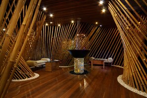 Business center - Kupu Kupu Jimbaran Beach Club & Spa by Loccitane (Jimbaran)
