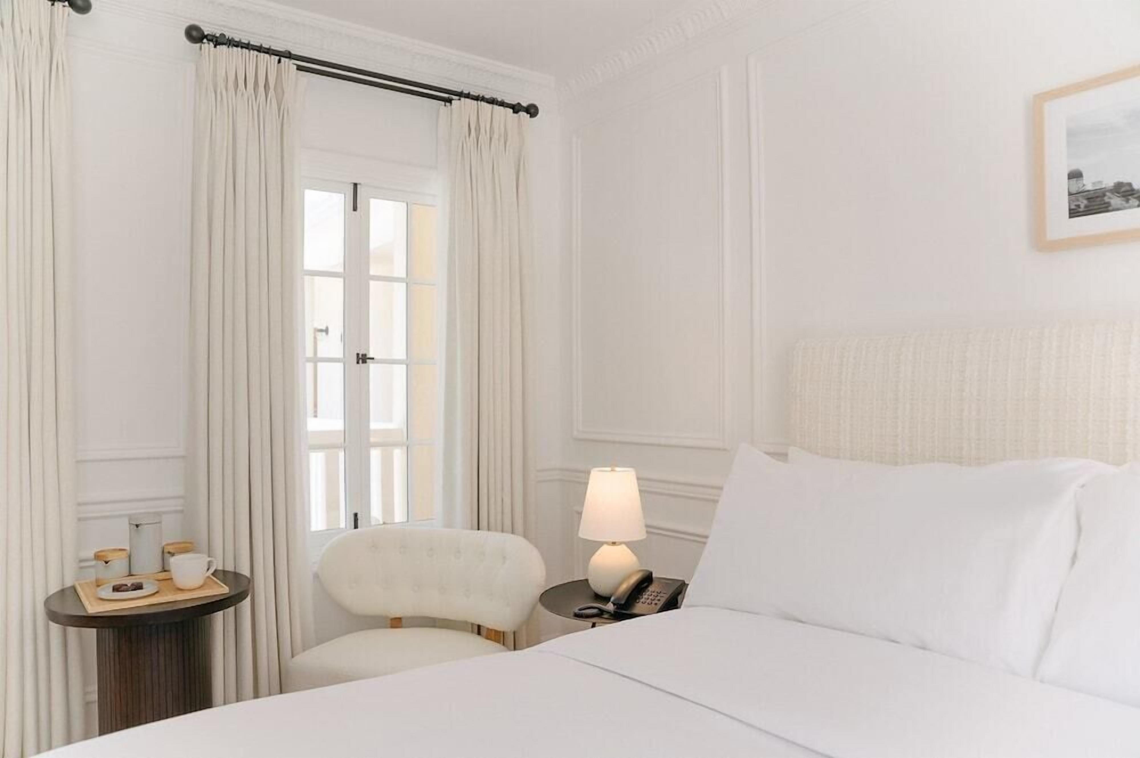 Strykejern/-brett og wi-fi (inkludert)