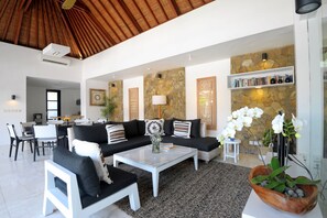 Villa, 4 Bedrooms (Studio) | Living area