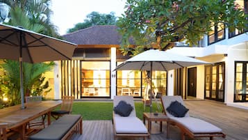 Villa, 4 Bedrooms (Akara) | Terrace/patio
