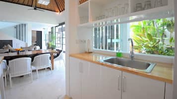 Villa, 4 Bedrooms (Akara) | Private kitchen | Full-sized fridge, microwave, oven, stovetop