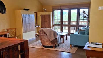 Luxury Cottage, 1 Bedroom, Terrace, Garden View | 1 bedroom, premium bedding, laptop workspace, blackout drapes
