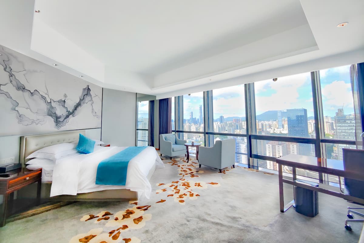 1 bedroom, memory foam beds, minibar, in-room safe