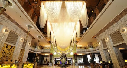 Sunshine Hotel AND Resort Zhangjiaj