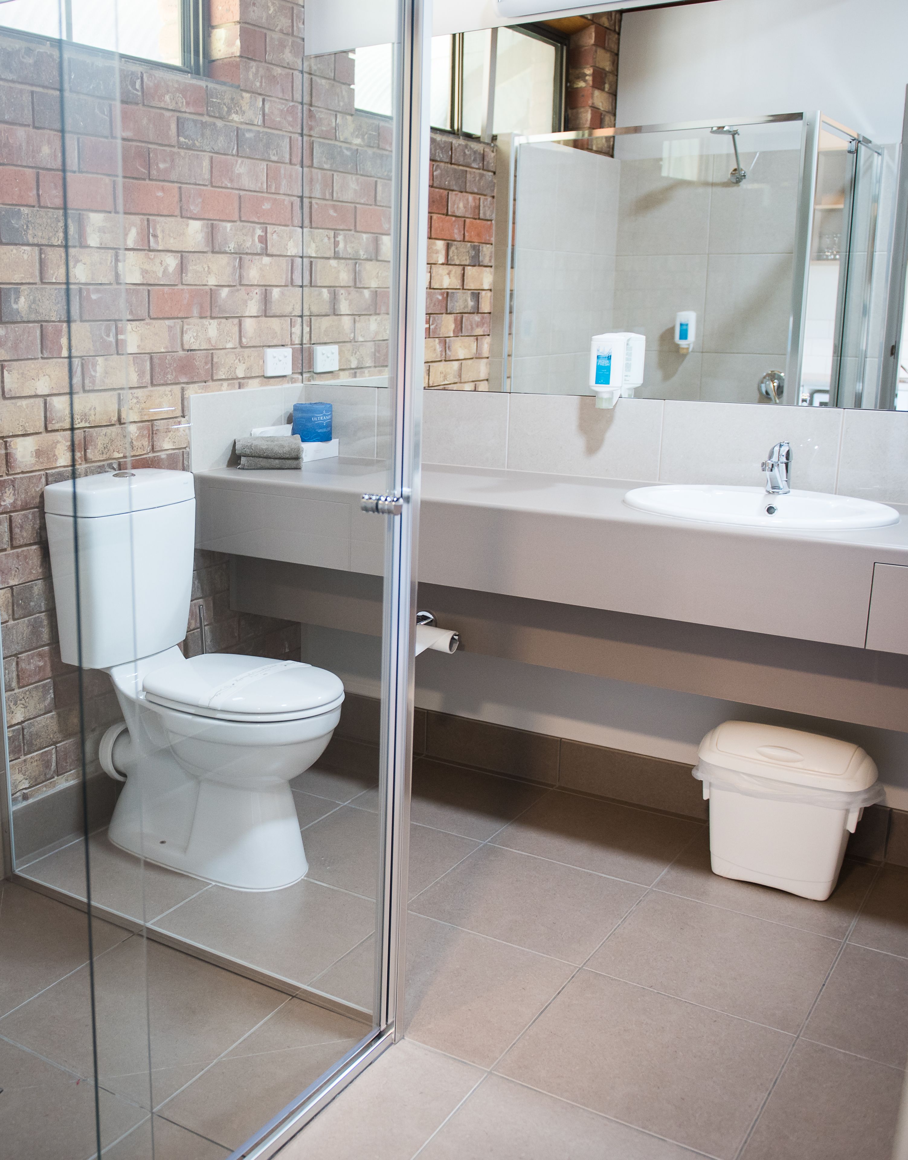 Family Studio Suite, 2 Bedrooms, River View | Bathroom